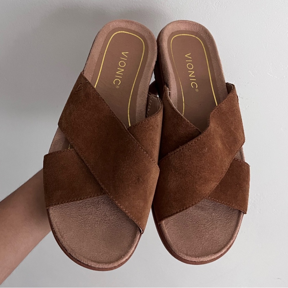 Vionic Hayden Slip on Suede Leather Slide